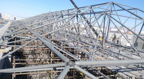 佳木斯细数网架装配中抉择应用钢结构对室第的优势